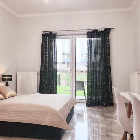 Na Grobli 20 Apartament Z Ogrodkiem ヴロツワフ エクステリア 写真