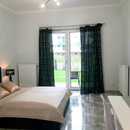 Na Grobli 20 Apartament Z Ogrodkiem ヴロツワフ エクステリア 写真